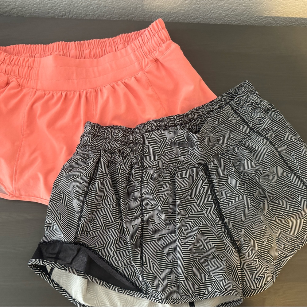 LULULEMON Hottie Hot 2.5 inch shorts. Size 6. Black print only.